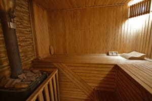 Ist eine Sauna im Garten erlaubt? Gartensauna von Innen
